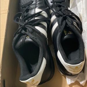 Black Adidas Women's Superstar